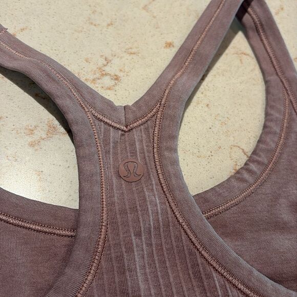 Lululemon Ebb to street tank ll SZ 6
Figue. Four way stretch.
Yoga
Athletic wear - Picture 9 of 16